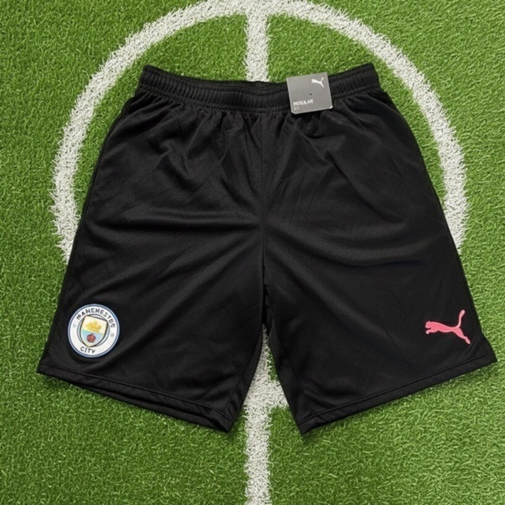 NWT - Patched and Embroidered Puma Manchester United Shorts